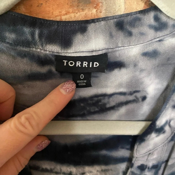 Torrid tank - Picture 4 of 7